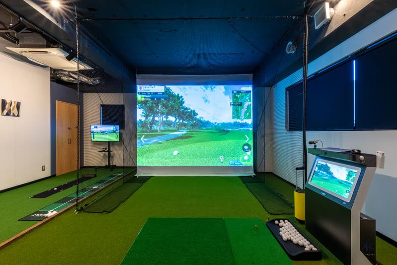 天候や時間に左右されない、快適なインドア環境のイメージ画像